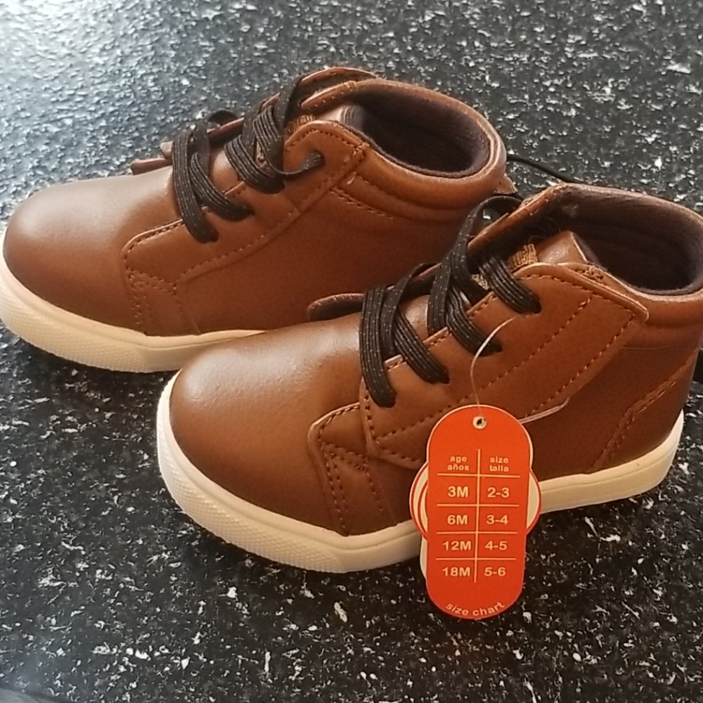 Casual hightop toddler shoes